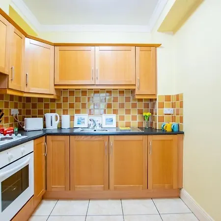 Nyaraló 22 - Spacious Duplex By Shortstays Galway